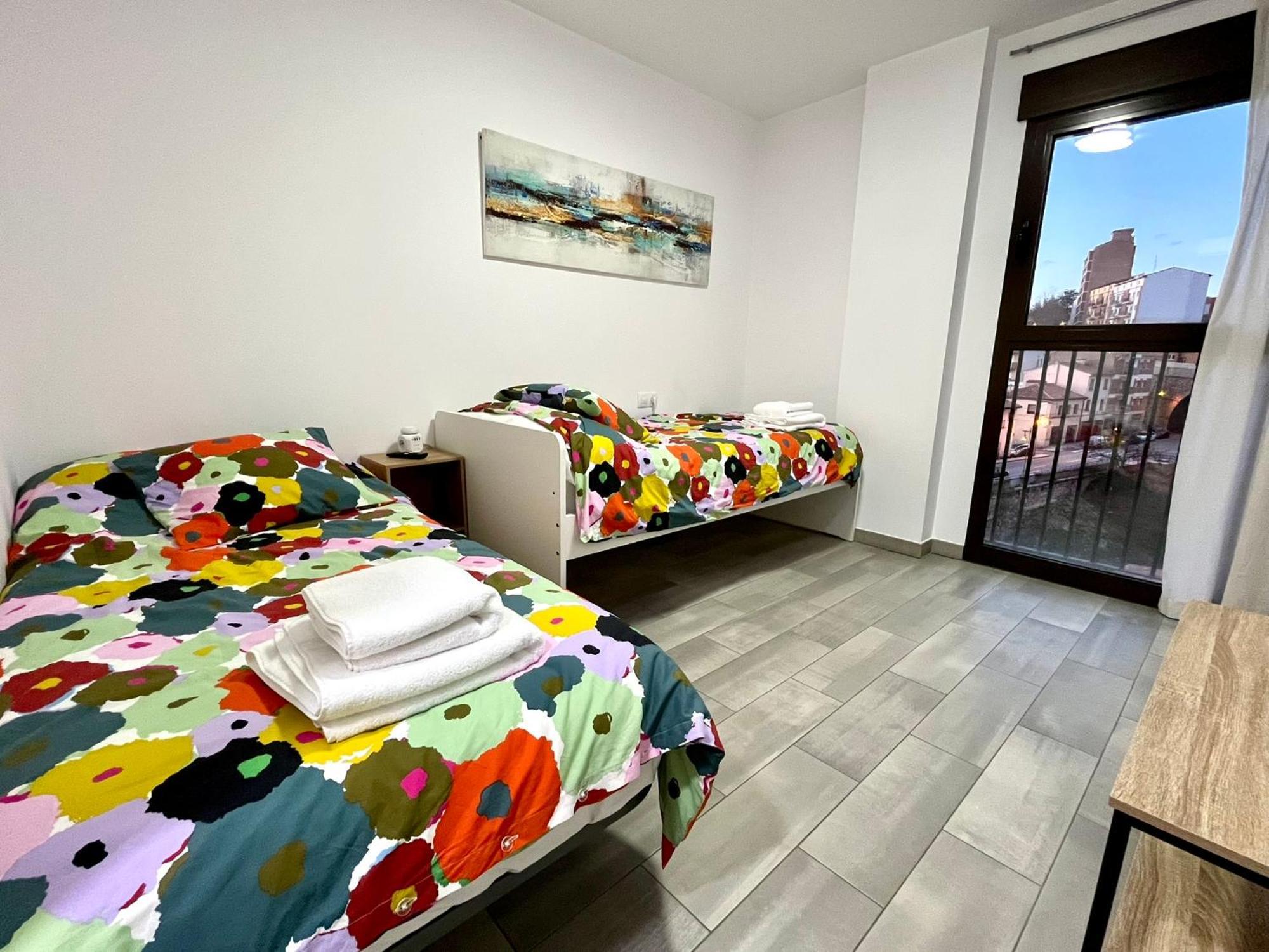 Ferienwohnung Puente De La Reina De Teruel Exterior foto